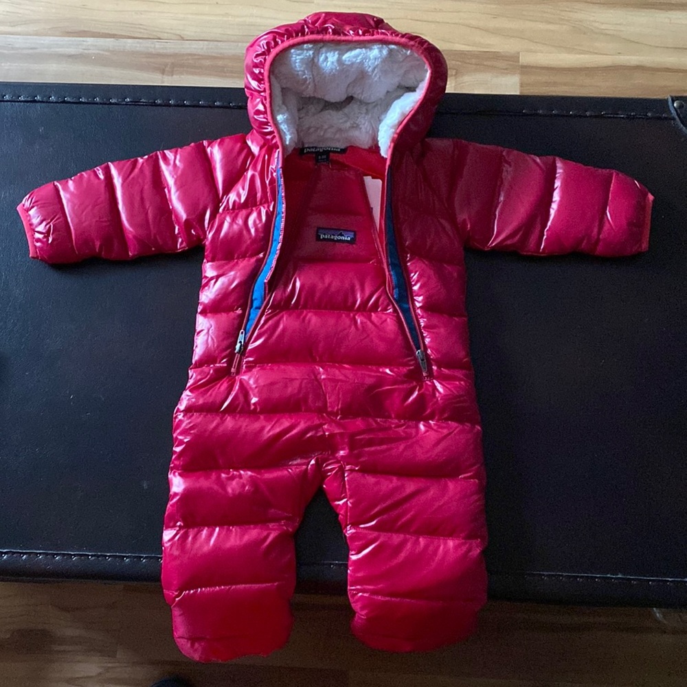 Patagonia baby onesie coat - brand new never worn with tags size 0-3 months